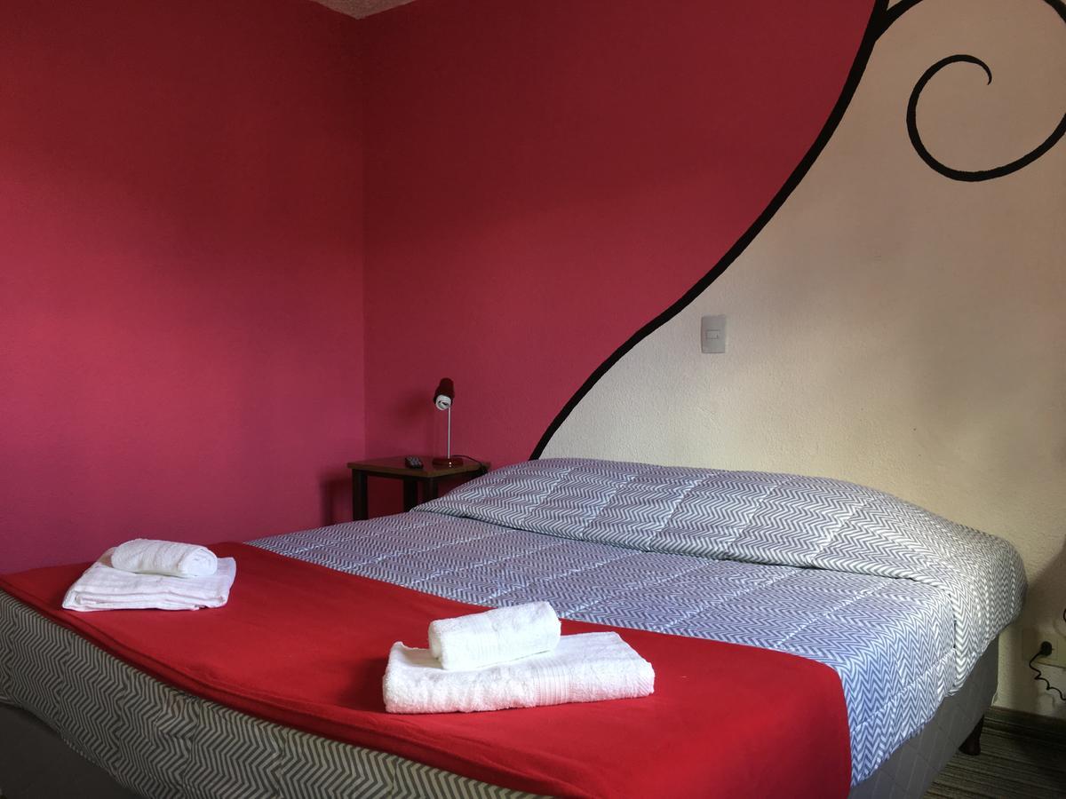 Italia Inn Hostel San Carlos de Bariloche Eksteriør bilde